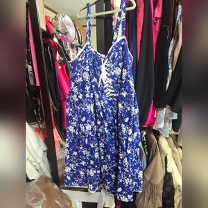 Like new Torrid 2x Lace Up Floral Dress